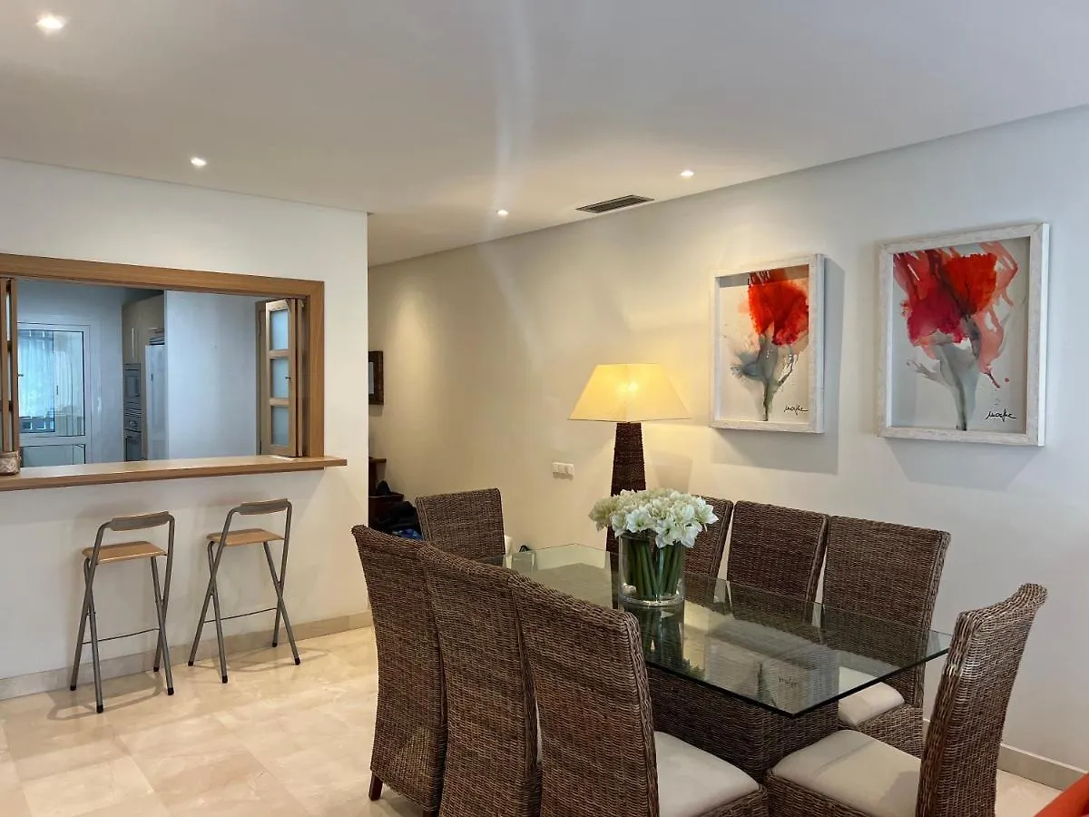 Alcazaba Beach Estepona Apartment